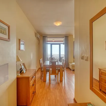Seafront Maisonette Apartament Święty Włas